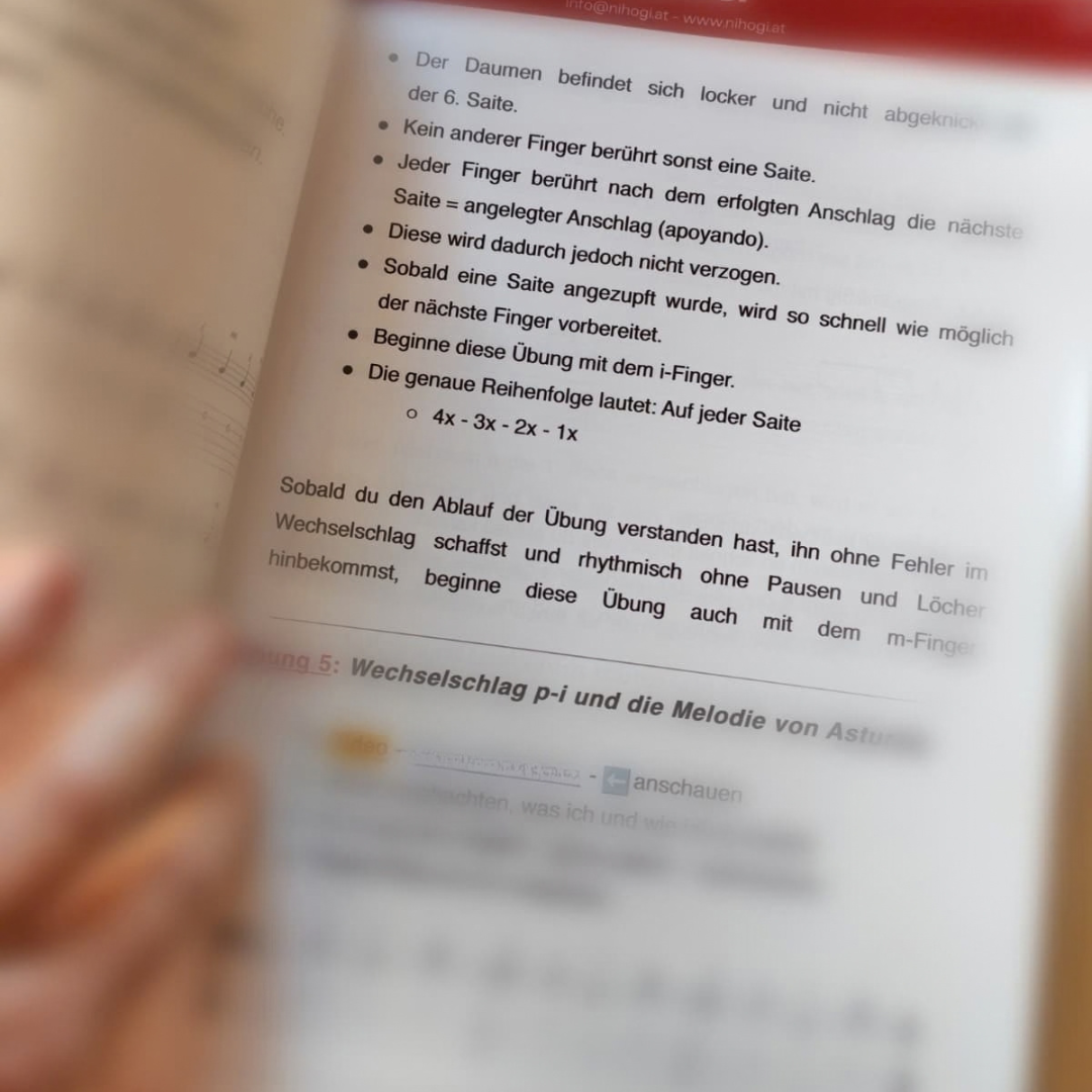 Am Bild ist das Buch GUT ZUPF - Band 1 zu sehen